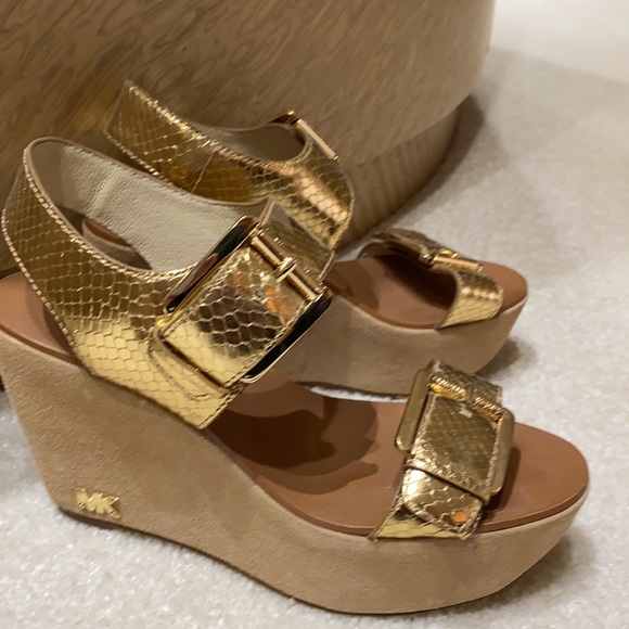 Almost New, Michael Kors gold platform sandals. - Picture 2 of 7